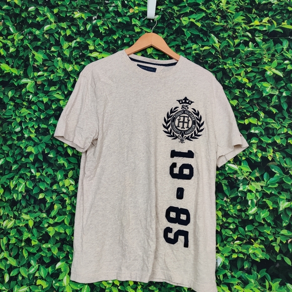 Tommy Hilfiger Other - Tommy Hilfiger Graphic T-Shirt Tommy Hilfiger Other - Tommy Hilfiger Graphic T-Shirt